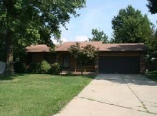 27 Ivy Ct, Saint Charles, MO 63303