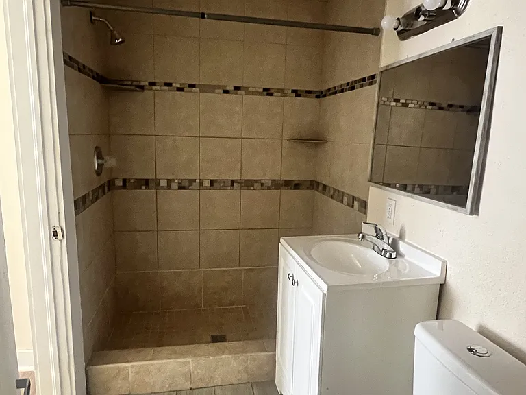 Bathroom - full size shower