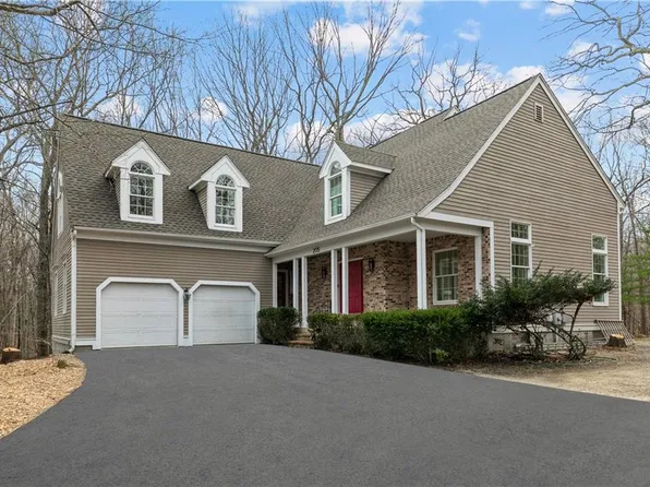 205 Shady Hill Dr, East Greenwich, RI 02818