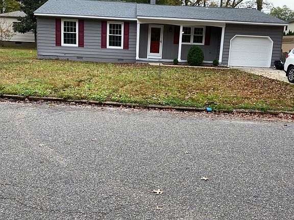 View of the front from street