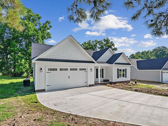 3rd image of 505 N Hillandale Dr