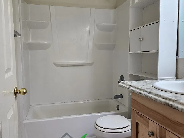 250 Carol Dr #1 — Photo 24