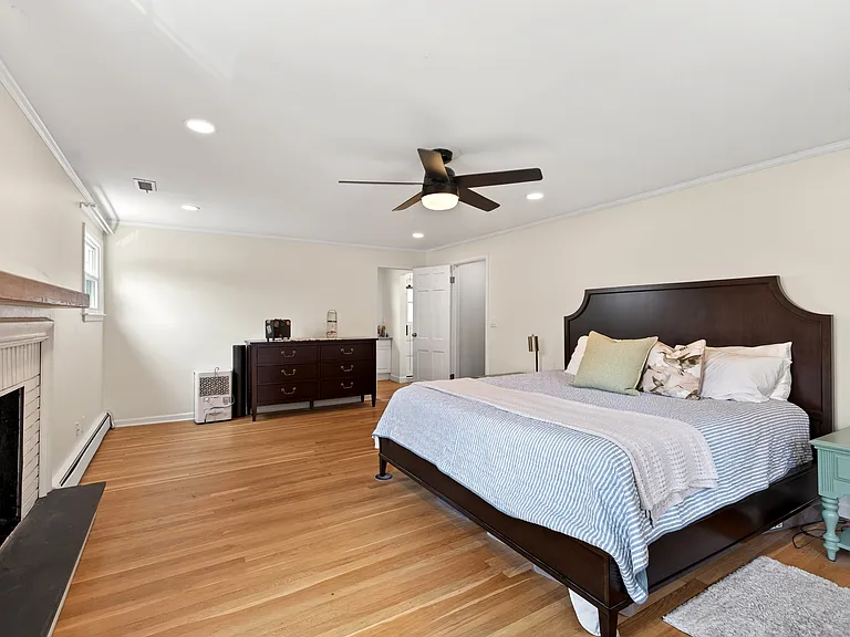 101 Davis Rd — Photo 28