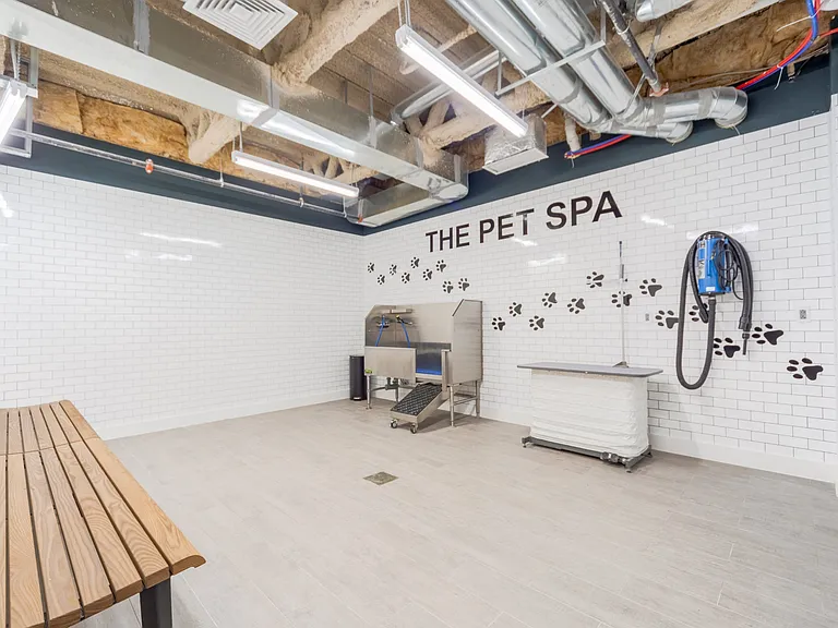 Pet Spa at The Heights at Glen Mills in Glen Mills, PA 19342