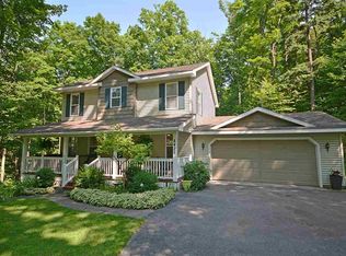 8425 S Forest Ct, Traverse City, MI 49684
