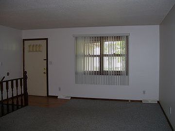 109_Bellevue_living_lg