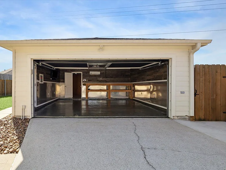 262 Rolling Brook Dr — Photo 37