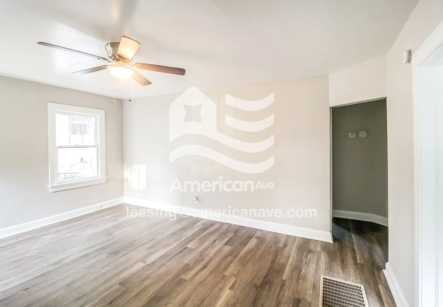 2 bed, 1.0 bath, 838 sqft, $722 — Photo 3