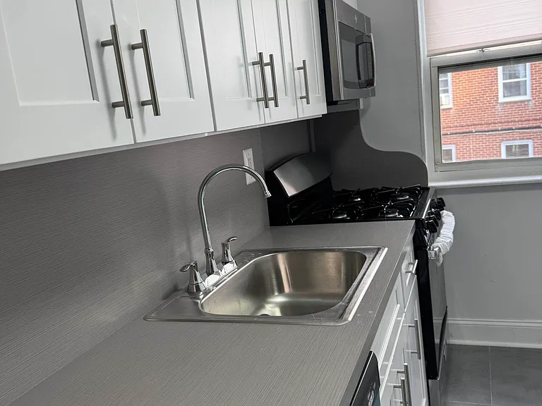 67-23 223rd Pl #B — Photo 3