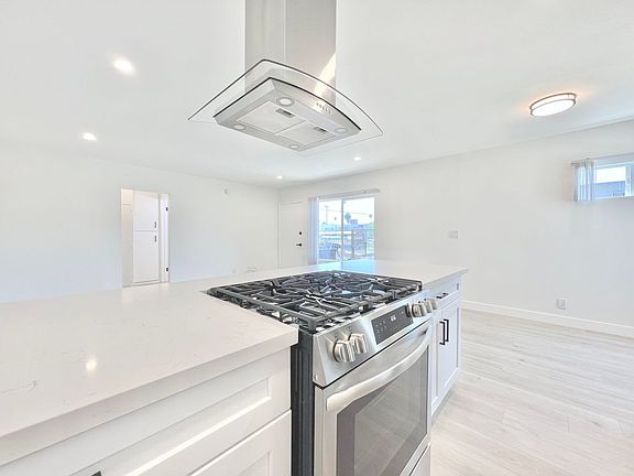 2nd image of 7305 Variel Ave APT 2