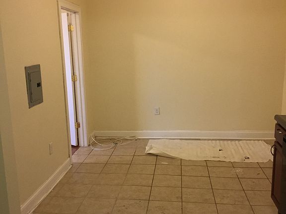 3rd image of 416 53rd St APT 1