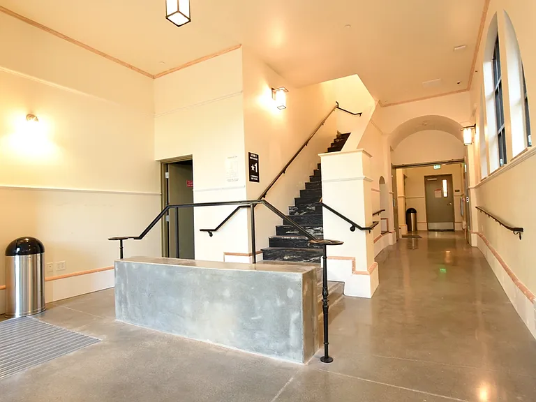 The Southgate — Photo 12