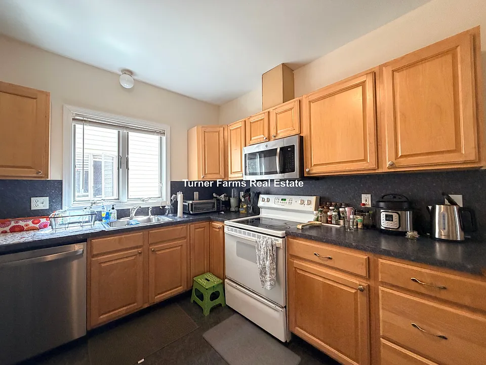 288 Boston Ave #1