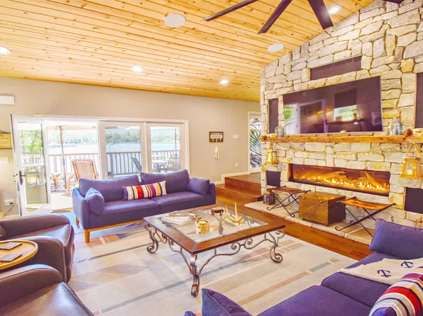 20595 Lori Ln, Sonora, CA 95370