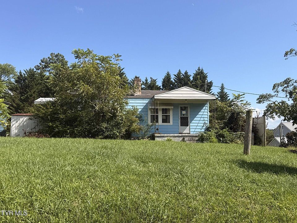 1st image of 216 Angle St