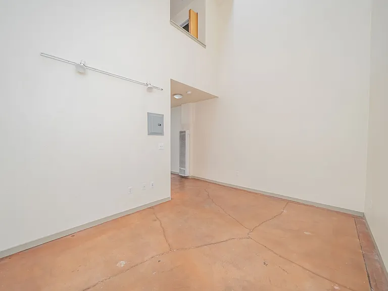 Boathouse Lofts — Photo 8