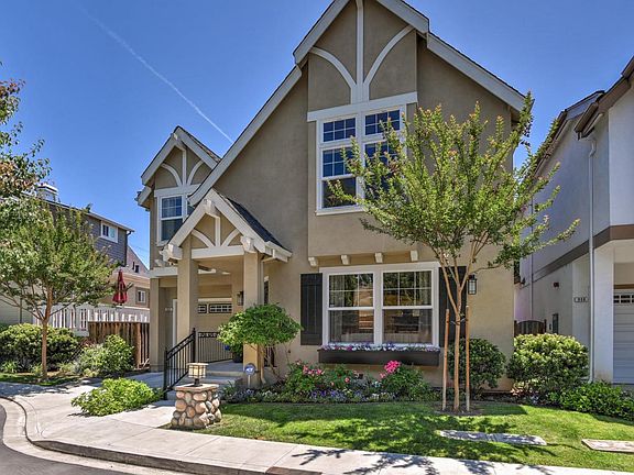 2nd image of 906 Willowshire Way