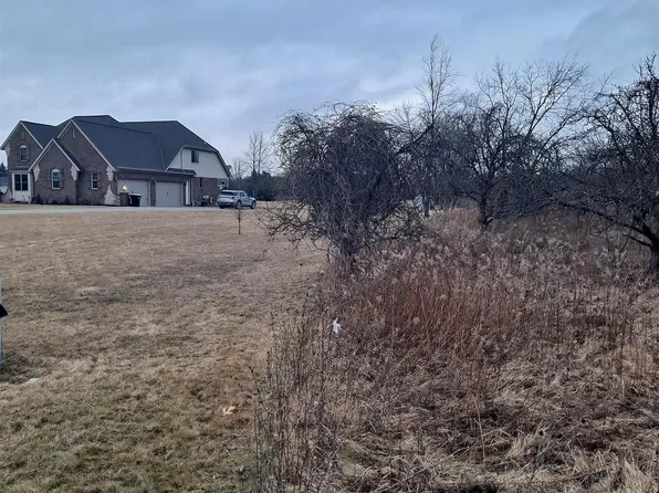 68230 Hillside Ln, Washington, MI 48095