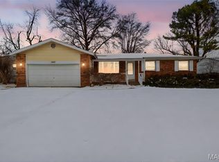 1451 Farmview Ave, Saint Louis, MO 63138