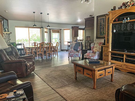 2nd image of 4720 S Haven Estates Dr