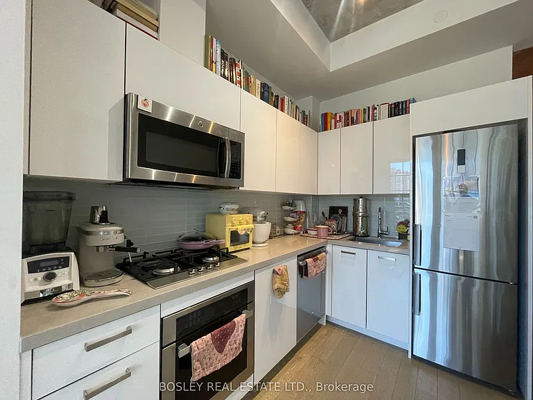 608 Richmond St W #606 — Photo 7