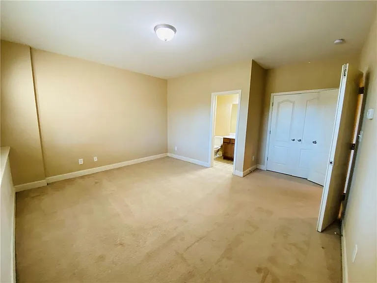 836 Red Hart Ln — Photo 32