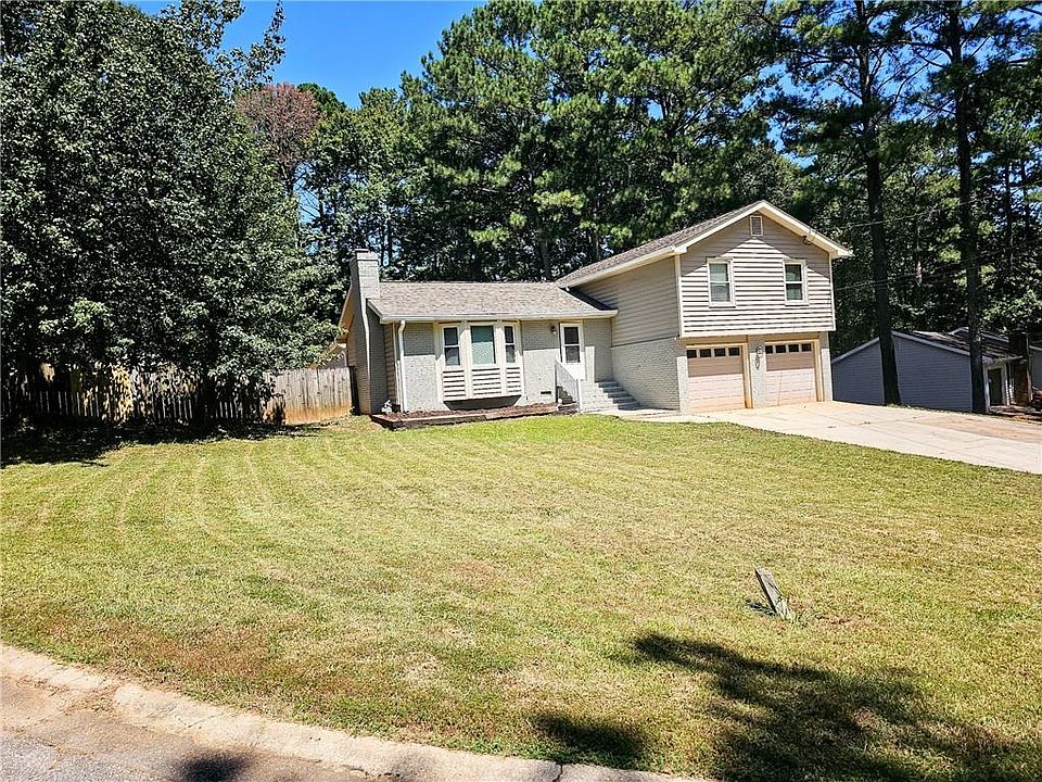 1st image of 2925 High Brook Way SE