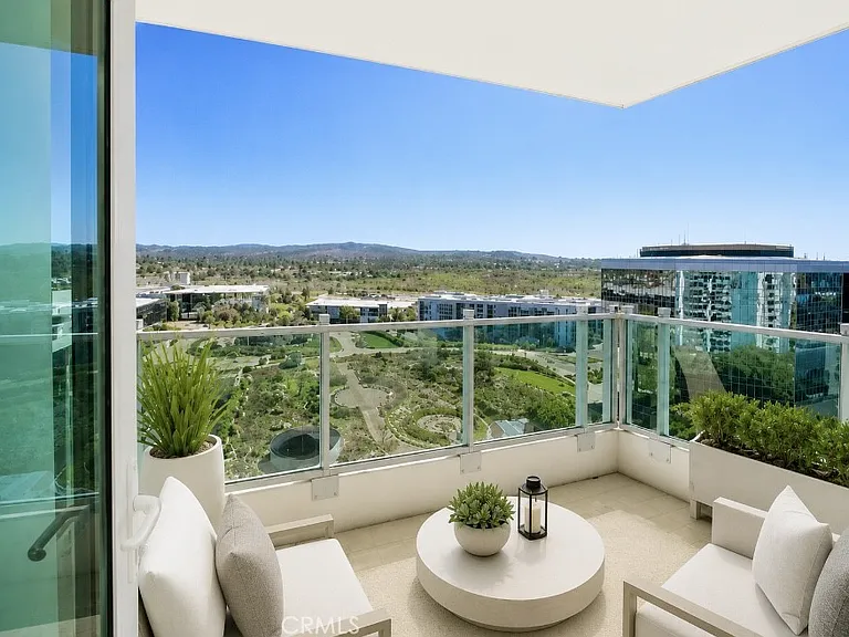 3141 Michelson Dr #1505 — Photo 9