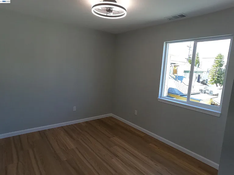 722 Foothill Blvd — Photo 13