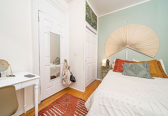 3rd image of 309 E 5th St APT 8