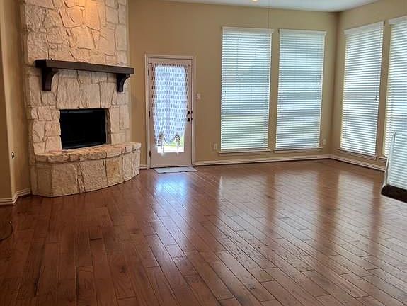 4th image of 5115 Field Briar Ln