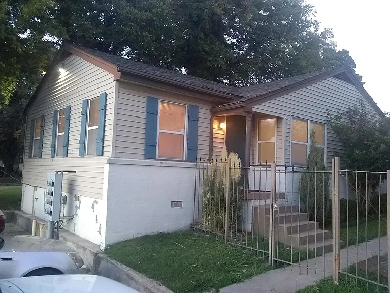 S Quaker Ave — Photo 16