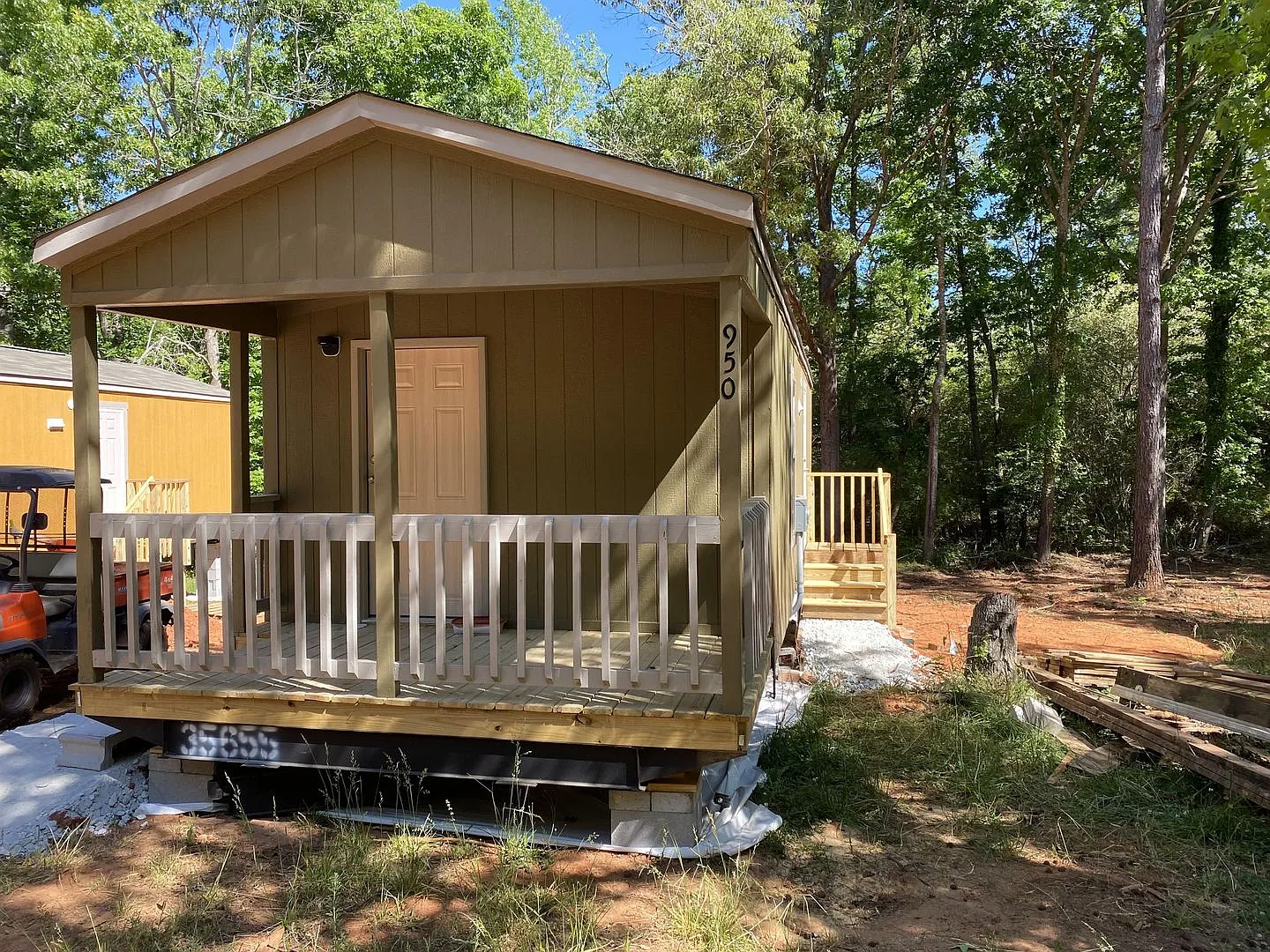 950 Cedar Village Ln, Seneca — Photo 1