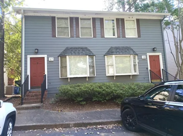 17 Holly Downs Ct NW, Atlanta, GA 30318
