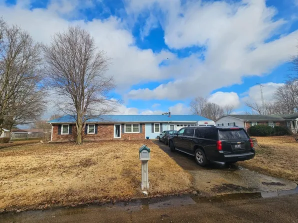 1318 Rolling Meadows Dr, Union City, TN 38261