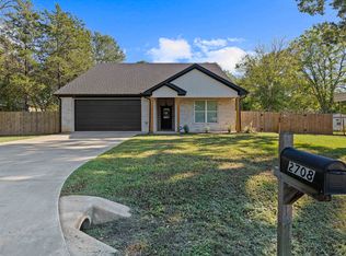 2708 Ledbetter St, Kilgore, TX 75662