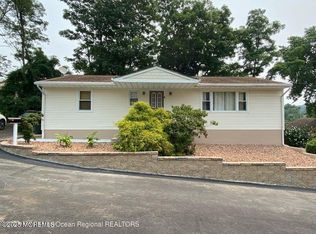 2 William St #B, Highlands, NJ 07732