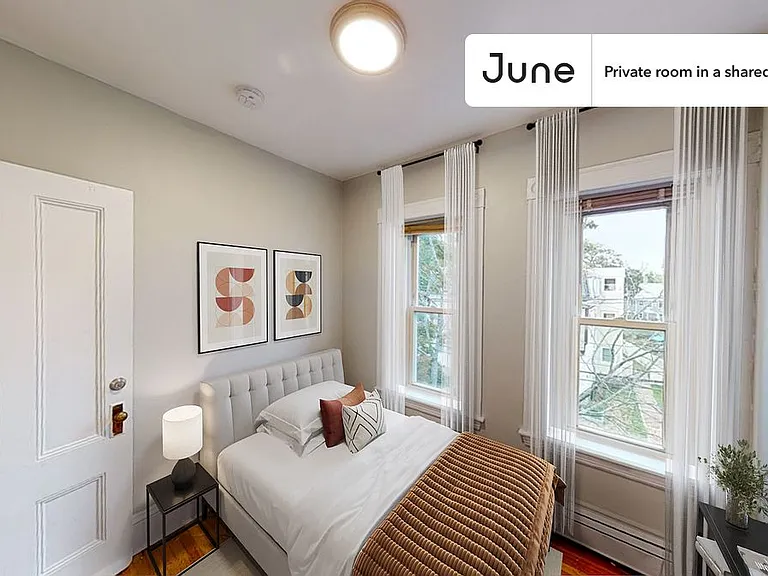 76 Easton St #A — Photo 1