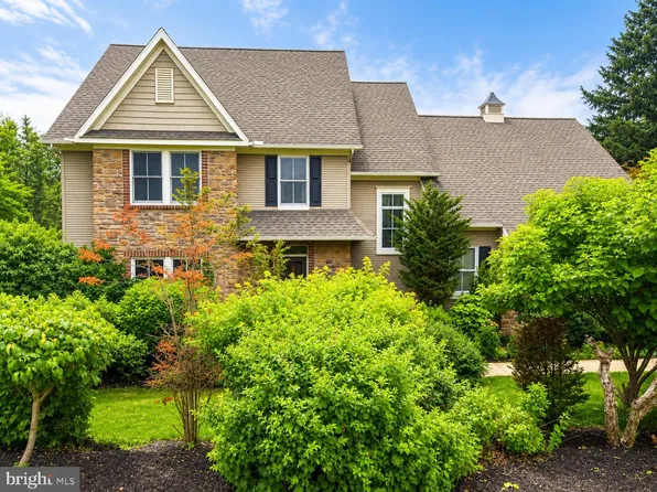 805 N Crescent Ave, Hamburg, PA 19526