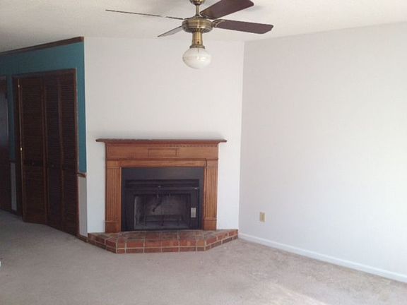 2nd image of 3262 E4 Landmark St