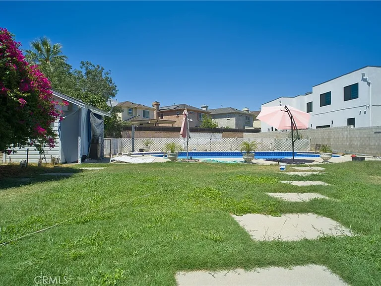 14431 Nordhoff St — Photo 8