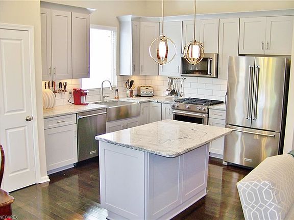5th image of 4517 Villa View Ln
