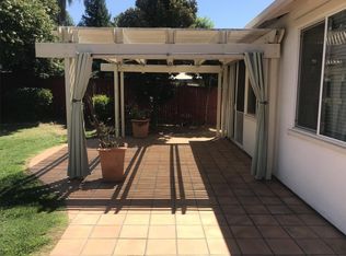 7040 Kelmscott Ln, Roseville, CA 95678
