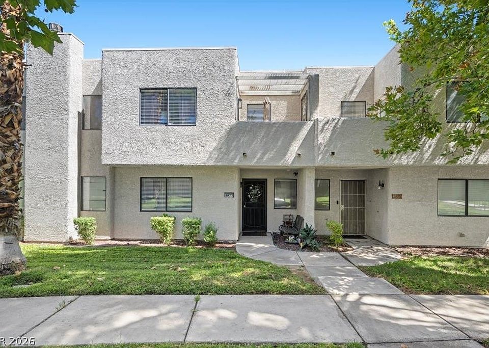 1st image of 2677 Ruthe Duarte Ave