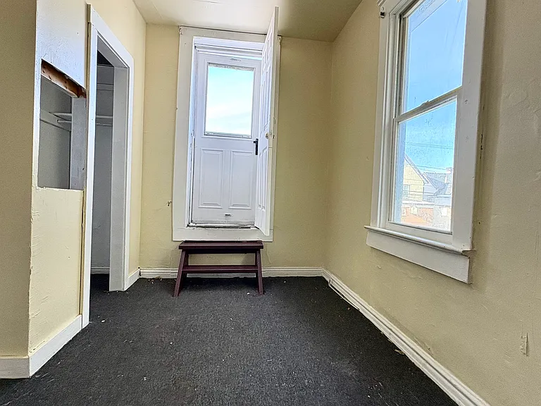 255 Ontario St #2 — Photo 19