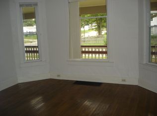 211 Avondale Ave, Champaign, IL 61820