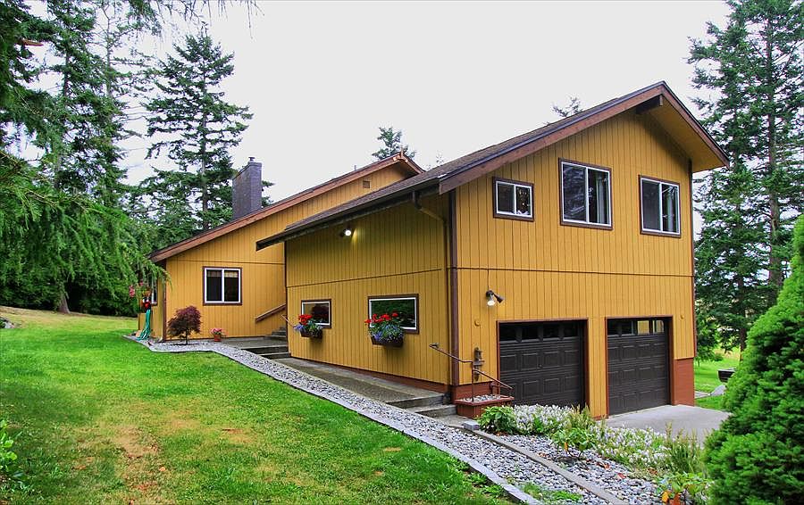 1st image of 1595 McKinnon Dr