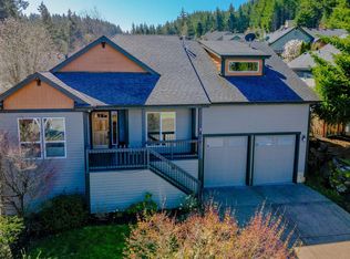 915 Pinetop St, Sweet Home, OR 97386