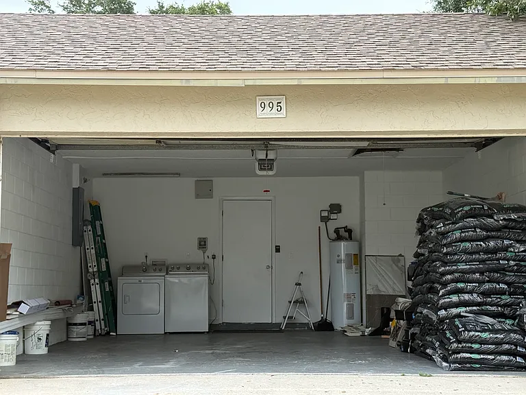 995 Beach Breeze Dr — Photo 14