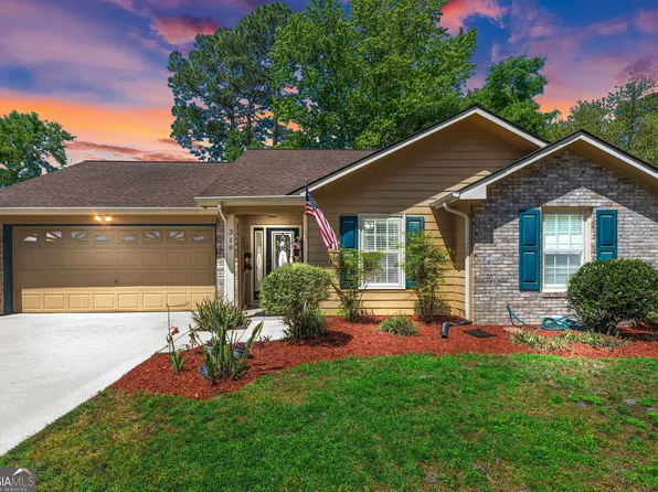 319 McQueen Cir, Saint Marys, GA 31558
